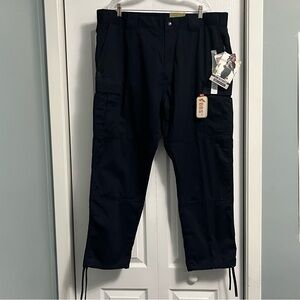 5.11 TACTICAL TDU DARK NAVY CARGO PANTS NWT men’s size 2XL short